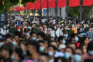 Trung Quốc khuyến khích các cặp vợ chồng sinh 3 con