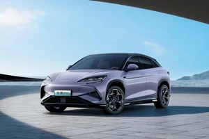 BYD ra mắt mẫu SUV điện nhiều công nghệ mới, giá 650 triệu đồng cạnh tranh Tesla