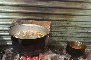 Nhớ cái mùi khói bếp quê nhà...