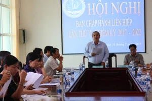 Nhận xét đảng viên không trung thực nhưng chỉ rút kinh nghiệm