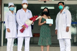 Cần Thơ tặng 18 bằng khen đột xuất trong phòng, chống COVID-19