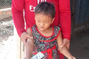 Thông tin mới vụ bé gái 6 tuổi bị cha ruột bạo hành dã man