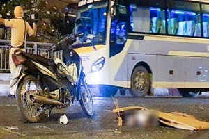 Cần Thơ: Tai nạn trên cầu Hưng Lợi, 2 người tử vong