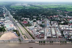 Khen thưởng 22 gia đình sinh 2 con một bề là gái