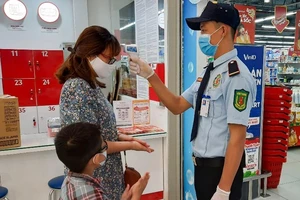 Hậu Giang: Không đeo khẩu trang nơi công cộng sẽ bị phạt