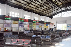 Bến xe Cần Thơ vắng khách ngày cuối năm vì COVID-19