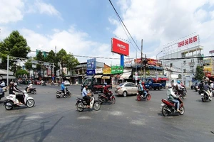 Cần Thơ: Chưa thống nhất xây cầu vượt để giải quyết ùn tắc