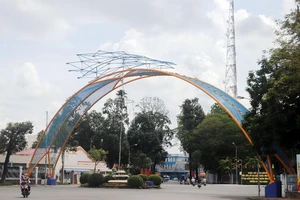 Toàn cảnh hơn 5 tuần chống dịch COVID-19 ở thủ phủ Miền Tây 