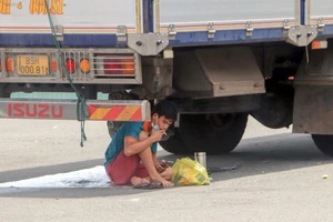 Cần Thơ: Tài xế vui như Tết khi được di chuyển sau 3 ngày nằm chờ