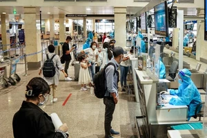 Đường bay Phú Quốc - TP.HCM còn vắng khách