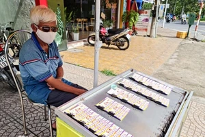 Sóc Trăng cấp ‘thẻ xanh’ cho người bán vé số lẻ