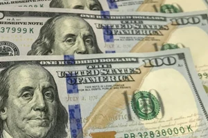 Phá két sắt trộm hơn 2.500 USD nhà cô ruột