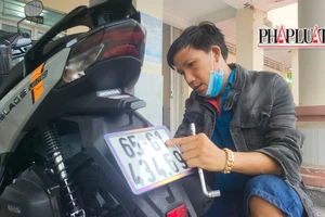 Cần Thơ: Ngày đầu đăng ký biển số xe máy tại công an cấp xã nhanh và thuận tiện 