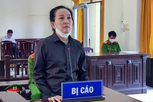 Làm giả giấy tờ đất lừa đảo chiếm đoạt hơn 4 tỉ đồng