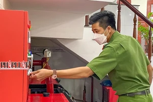 Cần Thơ ra quân kiểm tra quán karaoke, vũ trường 