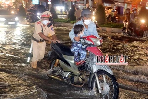 Cần Thơ yêu cầu các địa phương chủ động ứng phó với triều cường