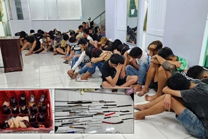 Ngăn chặn và 'hốt trọn' 46 thanh thiếu niên sắp hỗn chiến 