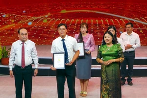 Hậu Giang: Có 16 tác phẩm đạt giải báo chí về xây dựng Đảng