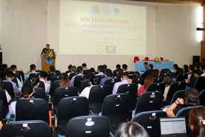 Tìm giải pháp nâng cao chất lượng đào tạo cử nhân luật