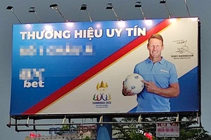 Làm rõ thông tin về bảng quảng cáo trang web cá độ trên đường phố Cần Thơ