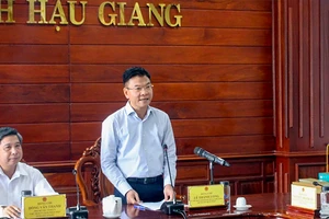 Bộ trưởng Bộ Tư pháp làm việc với lãnh đạo tỉnh Hậu Giang