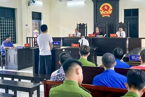 Nhét ma túy vào cổ vịt quay, đưa vô trại tạm giam sử dụng 