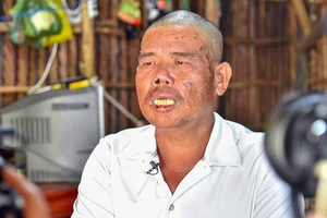 1 ngư dân sống sót kỳ diệu sau gần 4 ngày bơi giữa đại dương