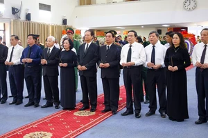Lãnh đạo Đảng, Nhà nước viếng ông Lê Phước Thọ