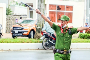 Cần Thơ: Tăng cường xử lý tình trạng xe máy vi phạm giao thông, đi ngược chiều 