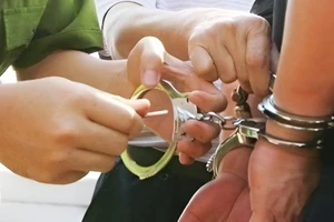 5 cán bộ xã ở Kiên Giang bị bắt vì giả mạo trong công tác