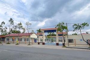Hậu Giang: Một học sinh trường THCS Thuận An nhảy lầu 