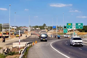 Bộ GTVT sắp hoàn thiện nút giao vào cao tốc Mỹ Thuận - Cần Thơ 