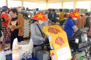 110 tấn hàng bình ổn thị trường đến với bà con các xã đảo Kiên Giang