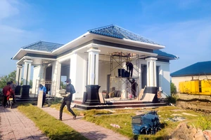 Thêm 5 căn biệt thự sai phạm ở Phú Quốc bị tháo dỡ 