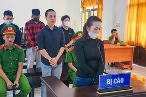 Kiên Giang: Tuyên án 8 bị cáo đánh bạc qua mạng ăn thua bằng tiền