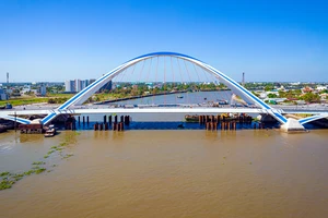 Cần Thơ: Ngày mai cầu Trần Hoàng Na sẽ chính thức đưa vào khai thác