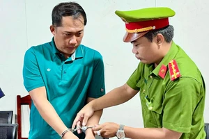 Cựu chủ tịch xã ở Phú Quốc nhận hối lộ 1 xe ô tô và nhiều tỉ đồng