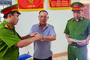 Bắt người chuyển tiền cho nhóm phân lô bán nền trái phép ở TP Phú Quốc