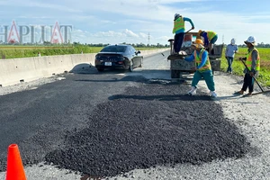 Giám đốc Ban quản lý dự án Mỹ Thuận nói về ổ voi, ổ gà trên tuyến Lộ Tẻ - Rạch Sỏi