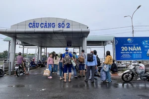 Tàu, phà đi Phú Quốc, đảo Nam Du và chiều ngược lại tạm ngừng do thời tiết