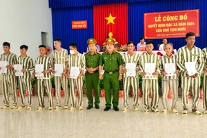 Trại giam Kênh 7 công bố quyết định đặc xá cho 26 phạm nhân