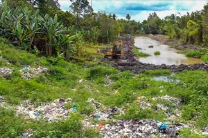 TP Cần Thơ chốt thời gian di dời bãi rác chắn ngang dự án cao tốc