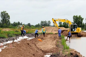 Nguồn cát duy nhất cho dự án trục ngang qua Hậu Giang không còn