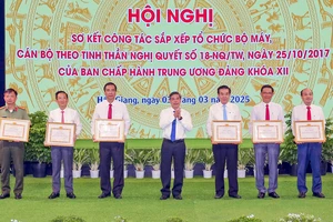 Tỉnh ủy Hậu Giang sơ kết công tác sắp xếp tổ chức bộ máy, cán bộ