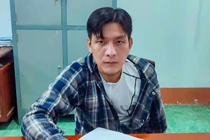 Giả vờ vào chùa cúng dường để cướp giật tài sản 