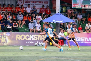 Khai mạc giải bóng đá 7 người vô địch Quốc gia khu vực miền Tây