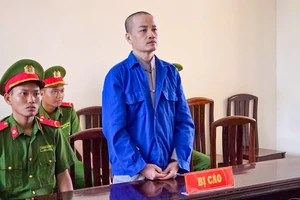 Lãnh 12 năm tù vì trộm tiền, vàng của vợ