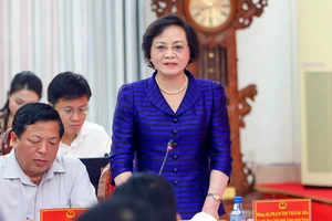 Bộ Nội vụ: TP.HCM sáng tạo trong giải quyết thủ tục hành chính cho người dân