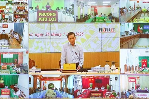 Chủ tịch TP Cần Thơ họp với lãnh đạo 103 xã phường, tháo gỡ những khó khăn 