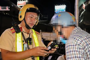 CSGT Cần Thơ xử phạt gần 330 trường hợp vi phạm nồng độ cồn trong 4 ngày 